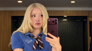 Rosé 改拿 iPhone 18 Pro 自拍！三星幽默回應：早點說嘛